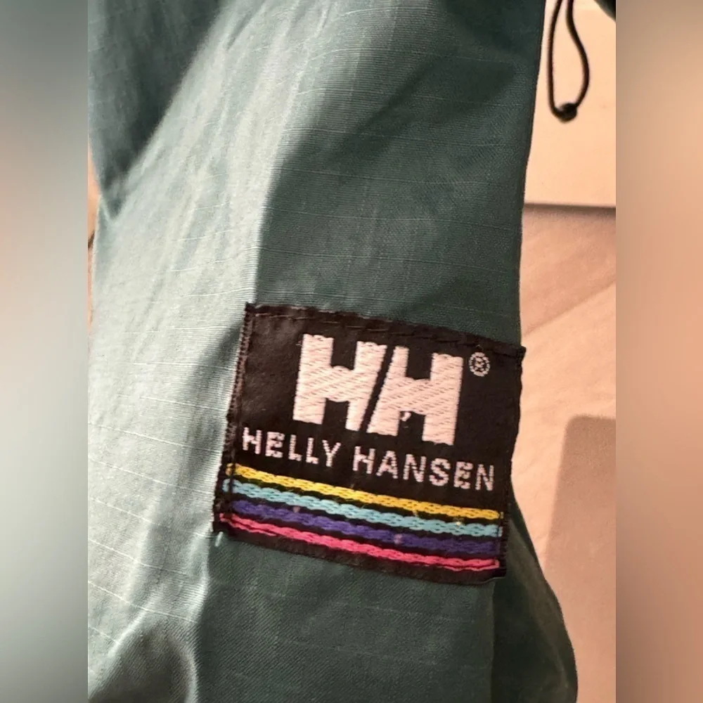 Vntg HELLY HANSEN M Jacket Mens Hooded 1/2 Zip Nylon Windbreaker Pullover Green
